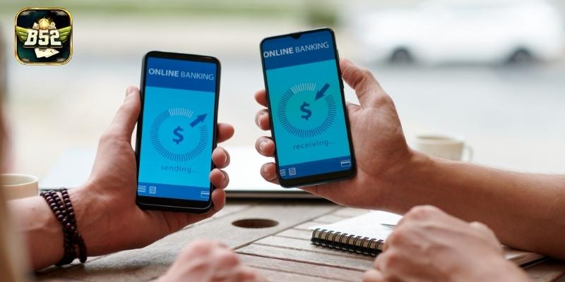 Giao diện Rút tiền B52 hiển thị thông tin ngân hàng và trạng thái xử lý